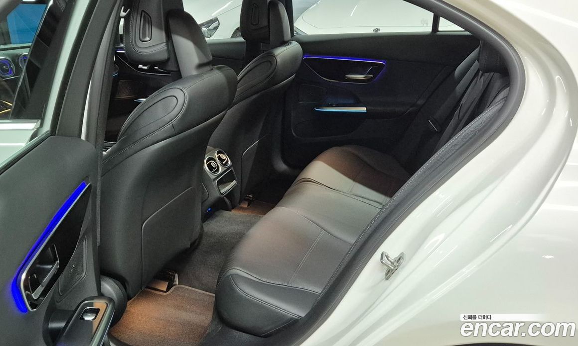 Mercedes-Benz C-Class W206 фото 10