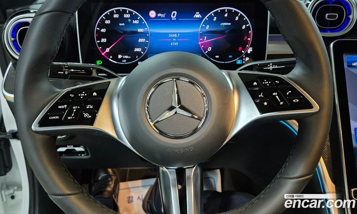 Mercedes-Benz C-Class W206 фото 12