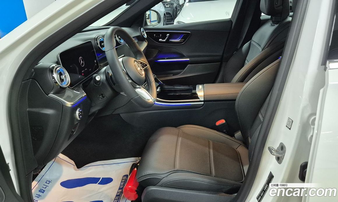 Mercedes-Benz C-Class W206 фото 13