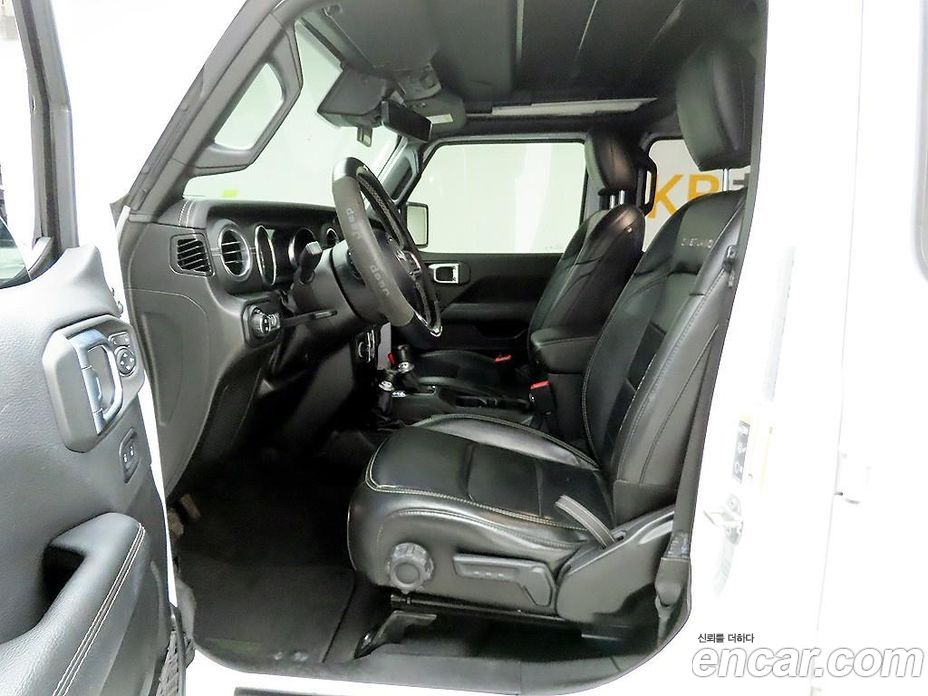 Jeep Wrangler (JL) фото 12