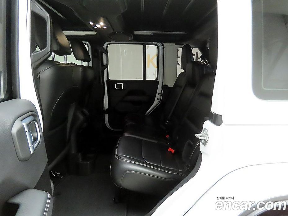 Jeep Wrangler (JL) фото 13