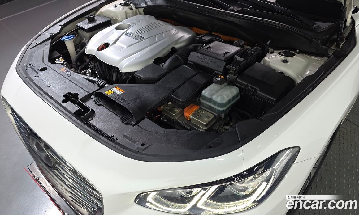 Hyundai Grandeur Hybrid (IG) 6th Gen фото 6