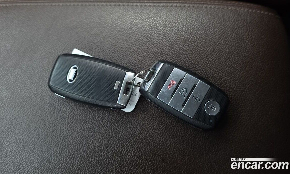 Kia Sorento 3rd Gen фото 20