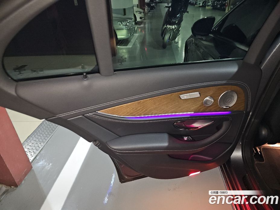 Mercedes-Benz E-Class W213 фото 12