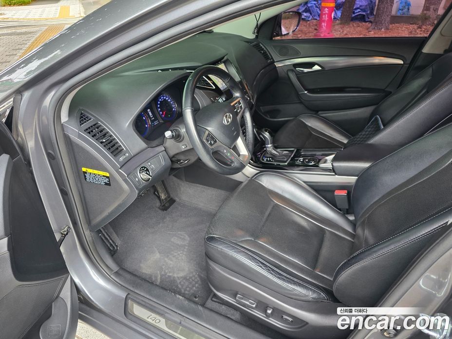 Hyundai i40 Saloon фото 12