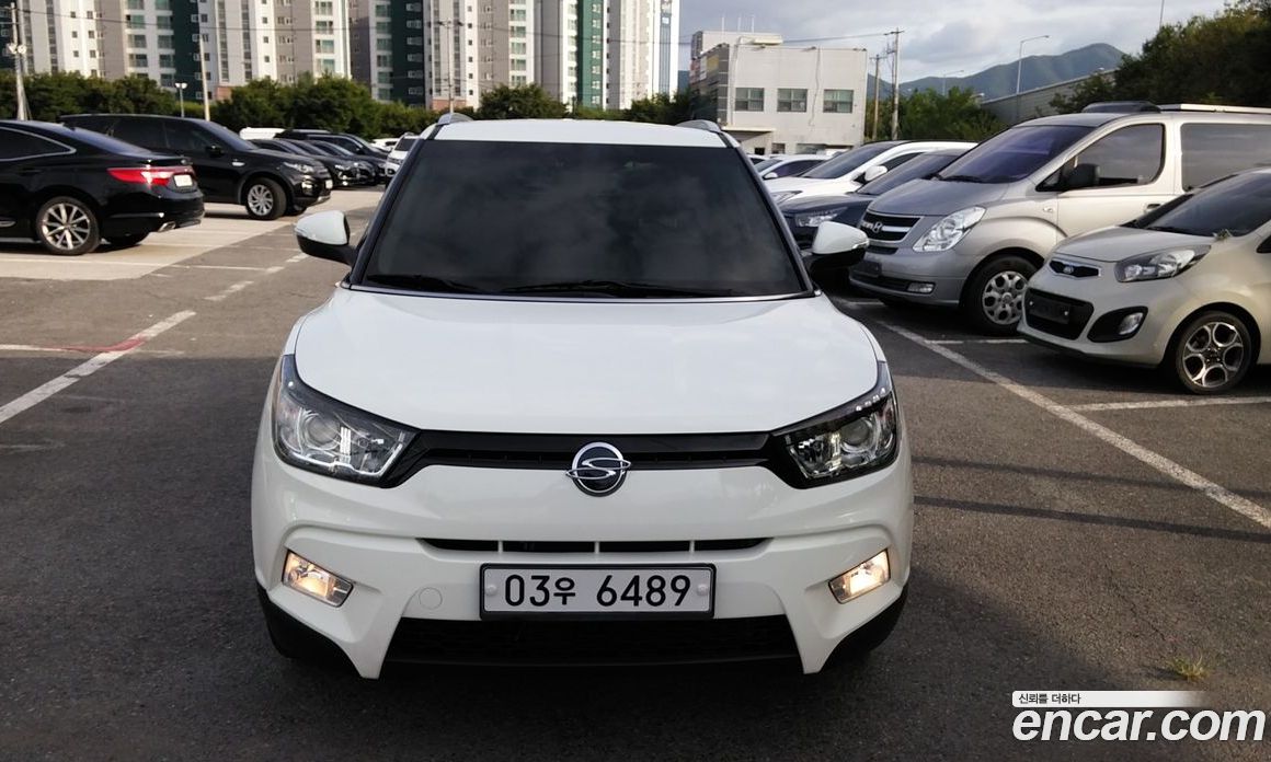 SsangYong (KG Mobility) Tivoli фото 2