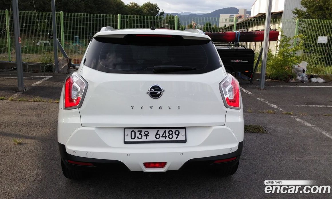 SsangYong (KG Mobility) Tivoli фото 6