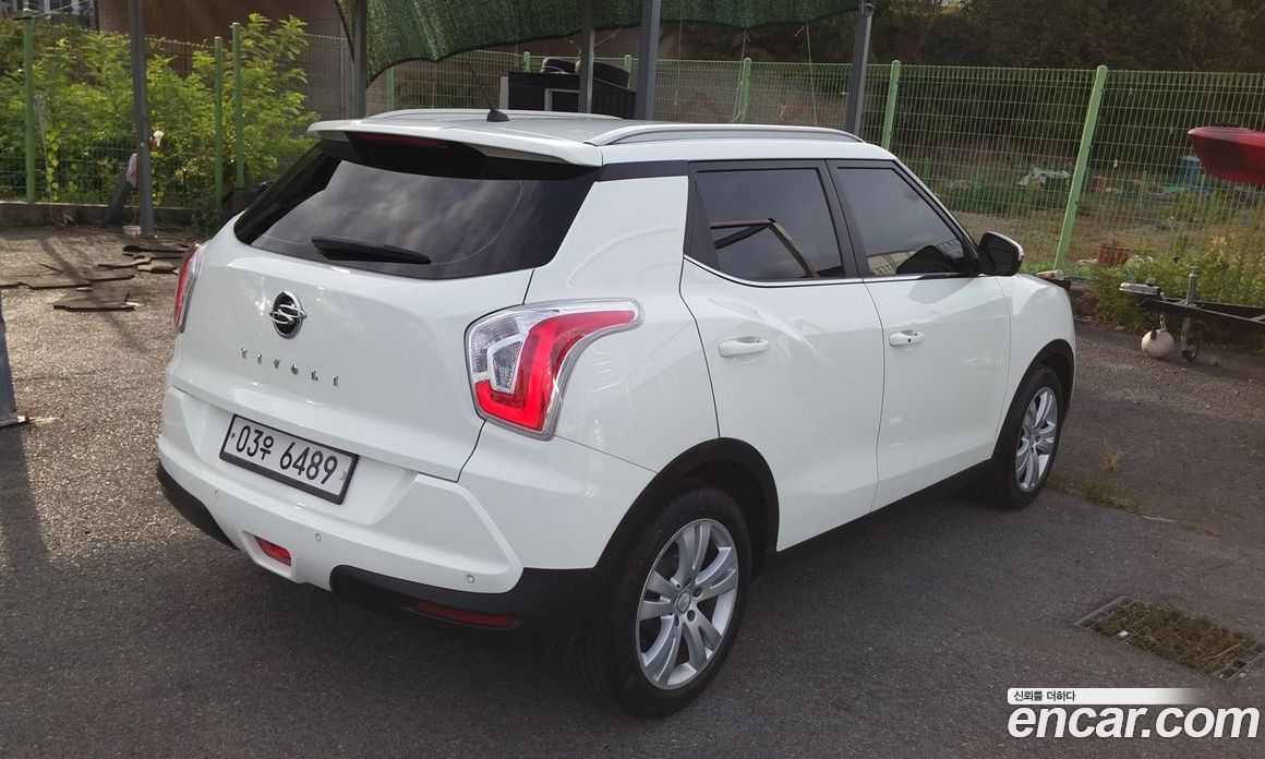 SsangYong (KG Mobility) Tivoli фото 7