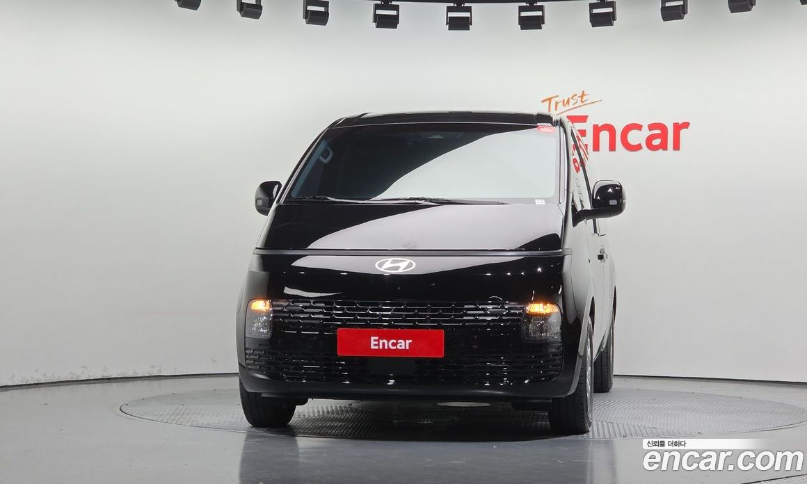 Hyundai Staria фото 3