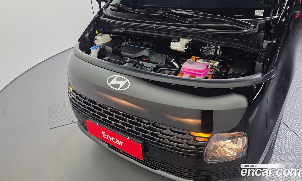 Hyundai Staria фото 6