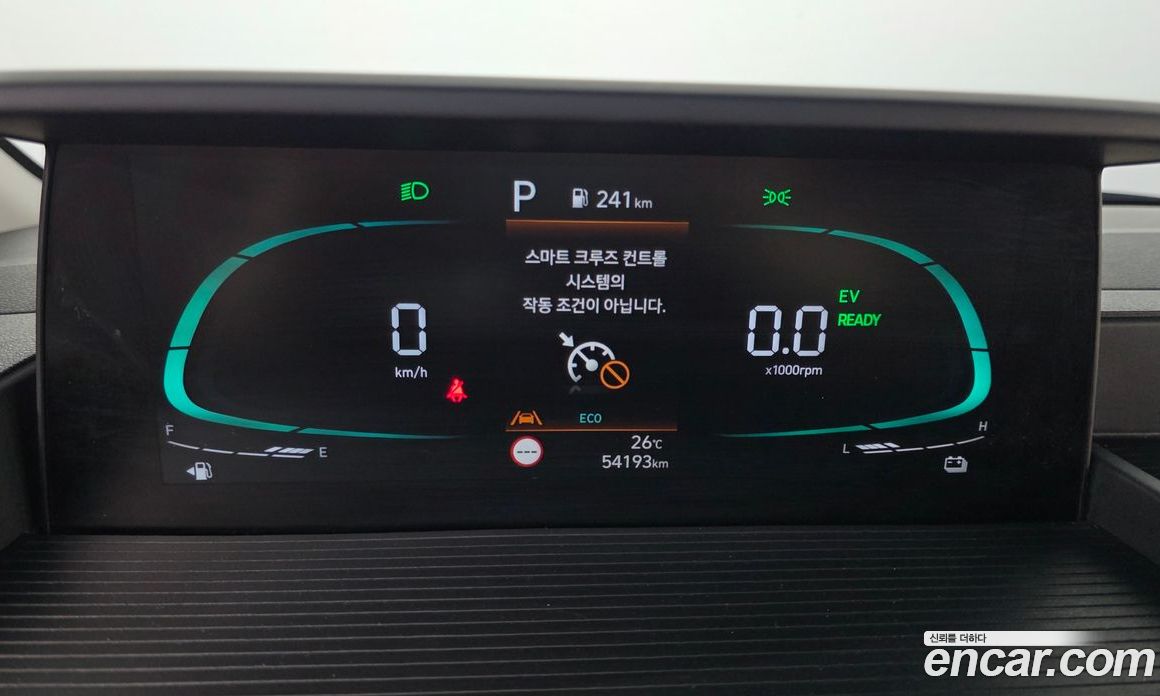Hyundai Staria фото 8