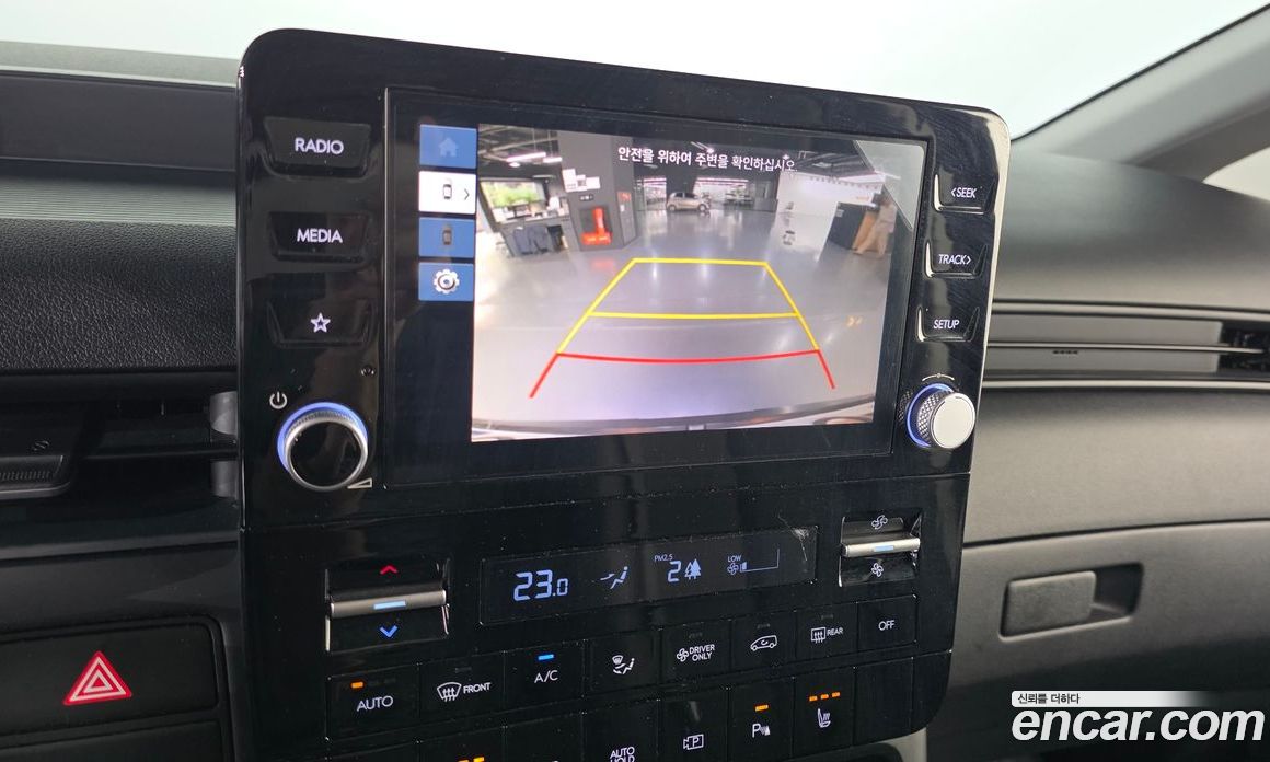 Hyundai Staria фото 16