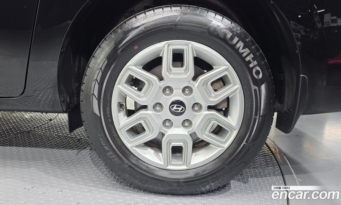 Hyundai Staria фото 21