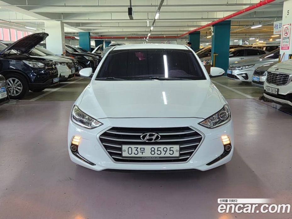 Hyundai Avante (AD) 6th Gen фото 2