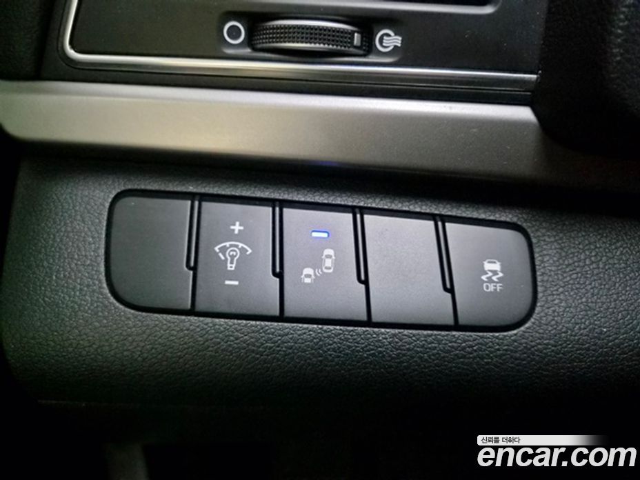Hyundai Avante (AD) 6th Gen фото 15