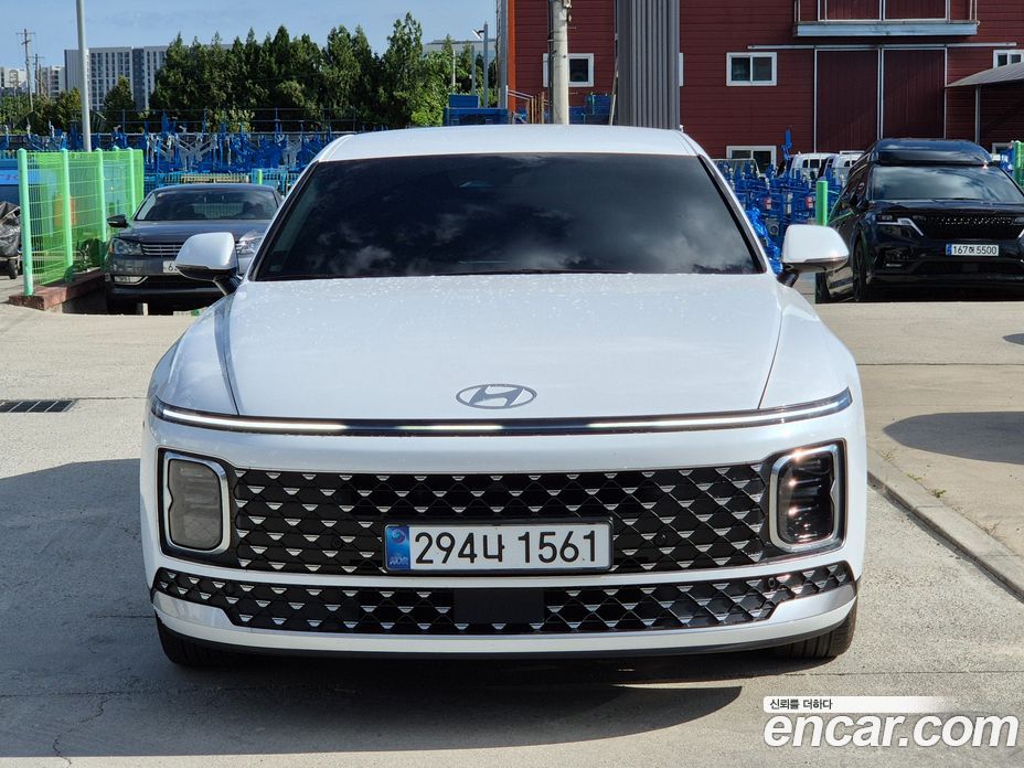 Hyundai Grandeur (GN7) з Кореї