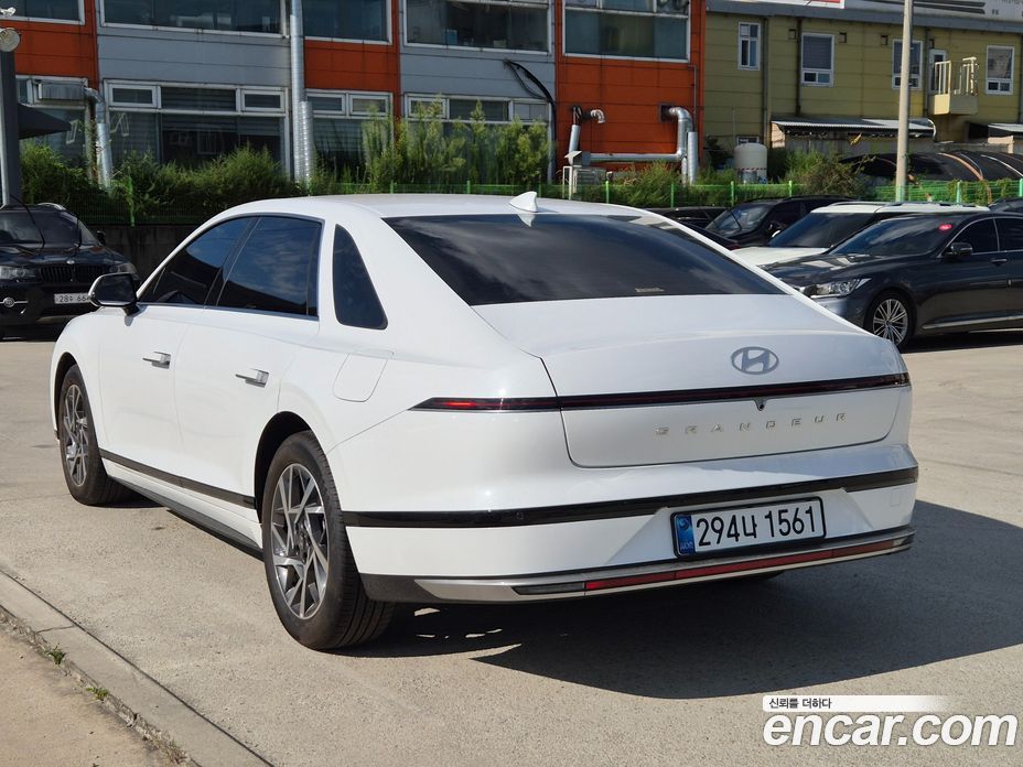 Hyundai Grandeur (GN7) фото 3