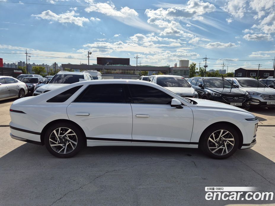 Hyundai Grandeur (GN7) фото 4