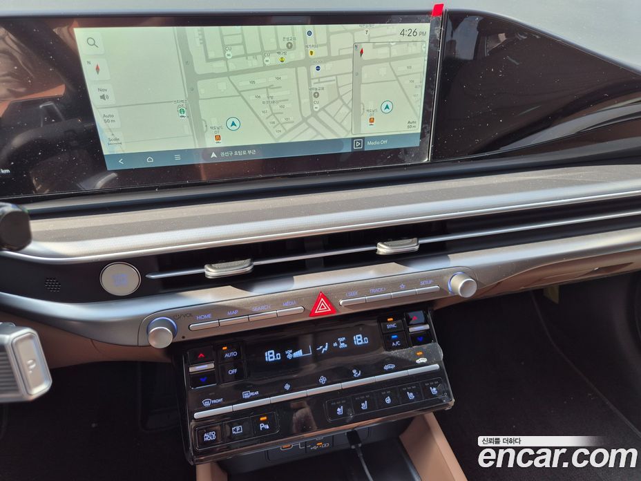 Hyundai Grandeur (GN7) фото 12