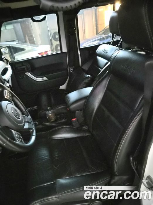 Jeep Wrangler (JK) фото 12
