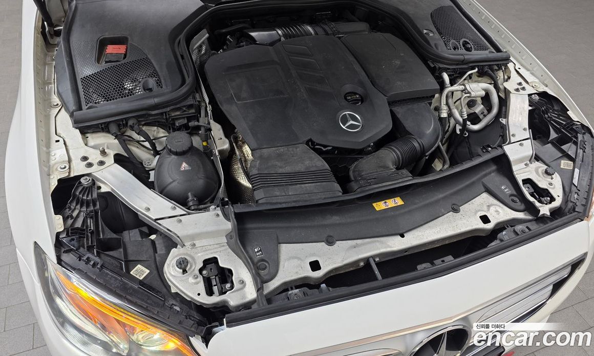 Mercedes-Benz E-Class W213 фото 6