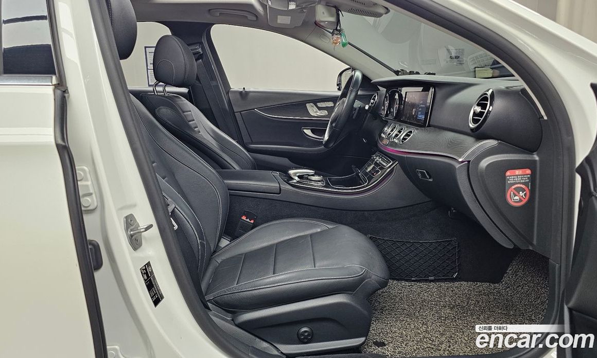 Mercedes-Benz E-Class W213 фото 11