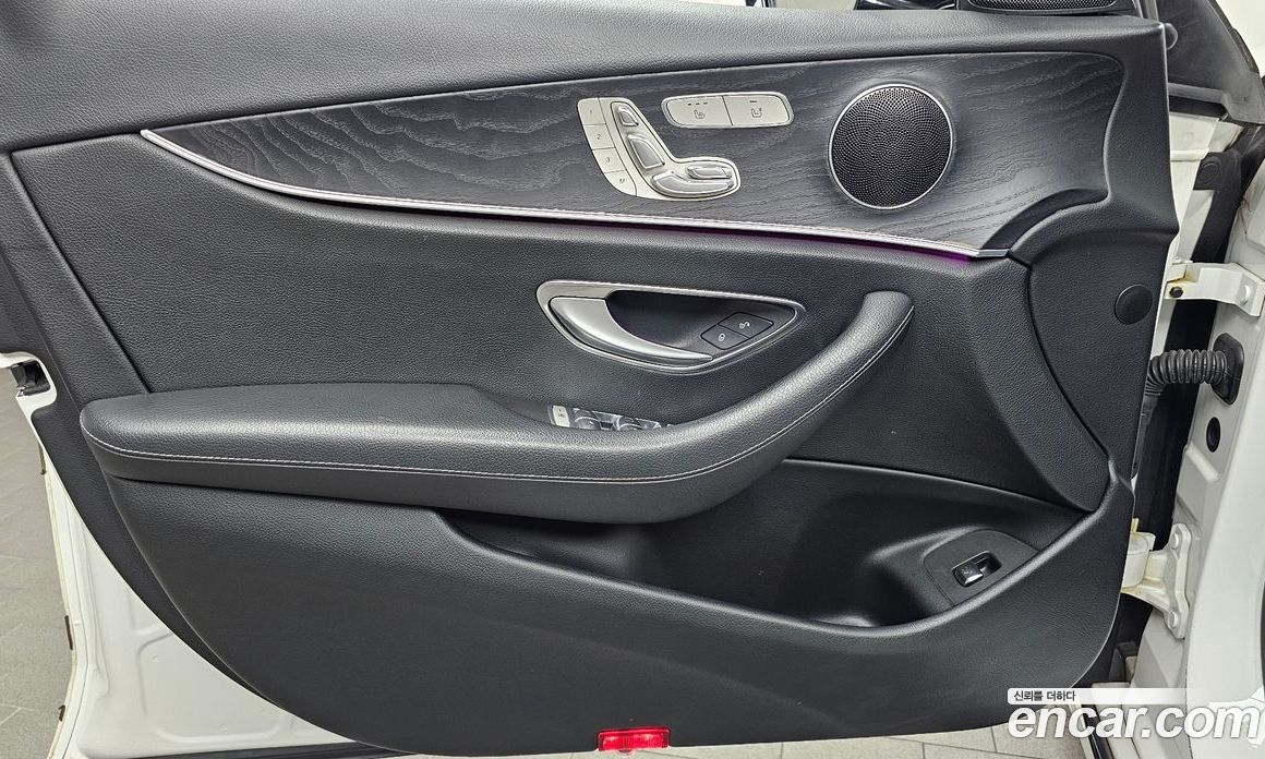 Mercedes-Benz E-Class W213 фото 24