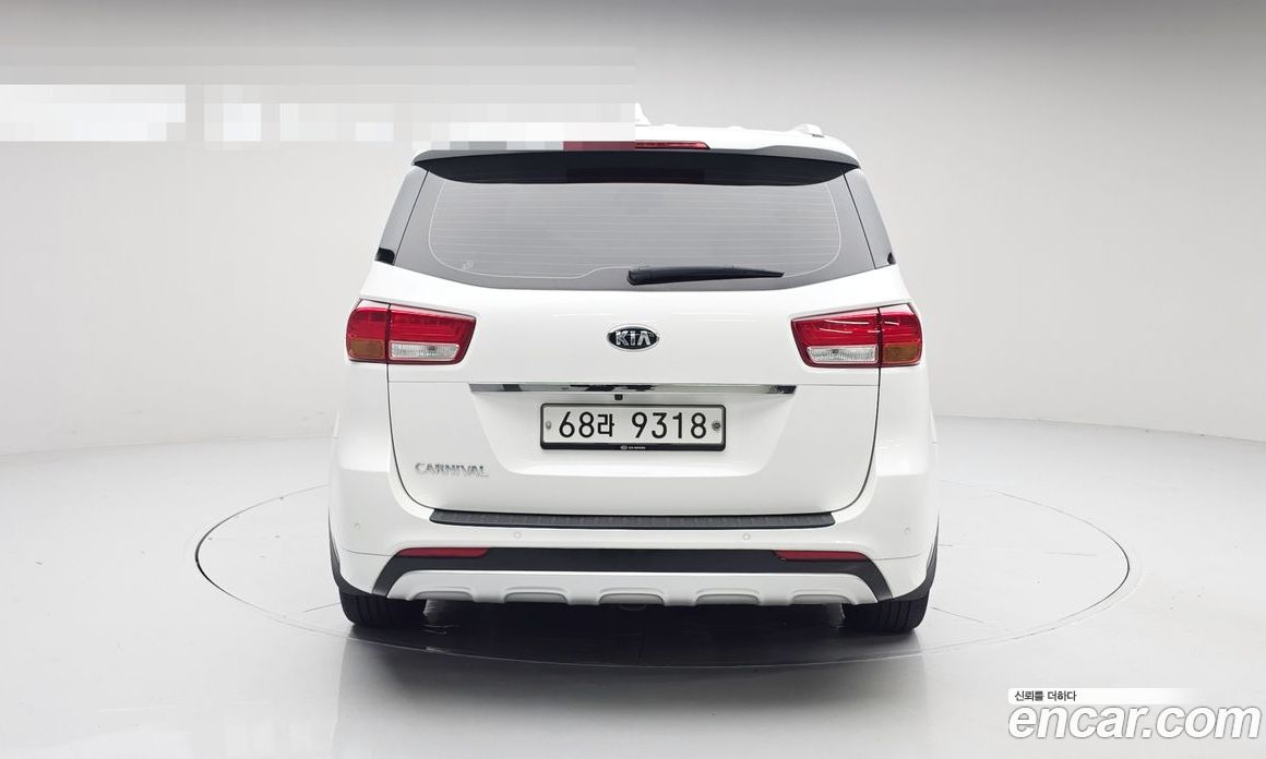 Kia Carnival 3rd Gen фото 4