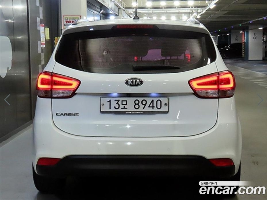 Kia Carens 3rd Gen фото 5