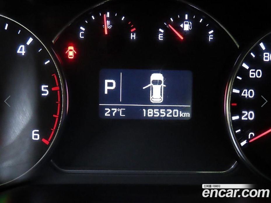 Kia Carens 3rd Gen фото 9