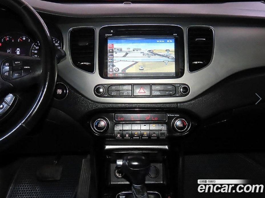 Kia Carens 3rd Gen фото 11