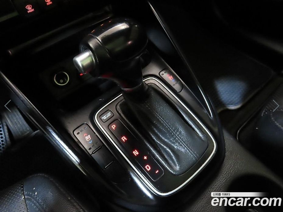 Kia Carens 3rd Gen фото 12