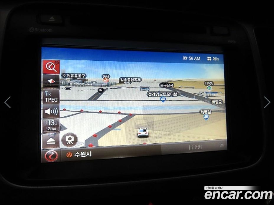 Kia Carens 3rd Gen фото 13