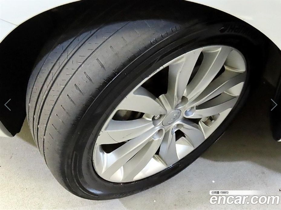 Kia Carens 3rd Gen фото 20