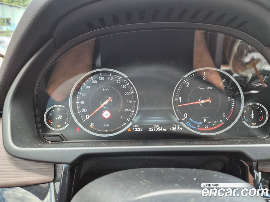 BMW X5 (F15) фото 8