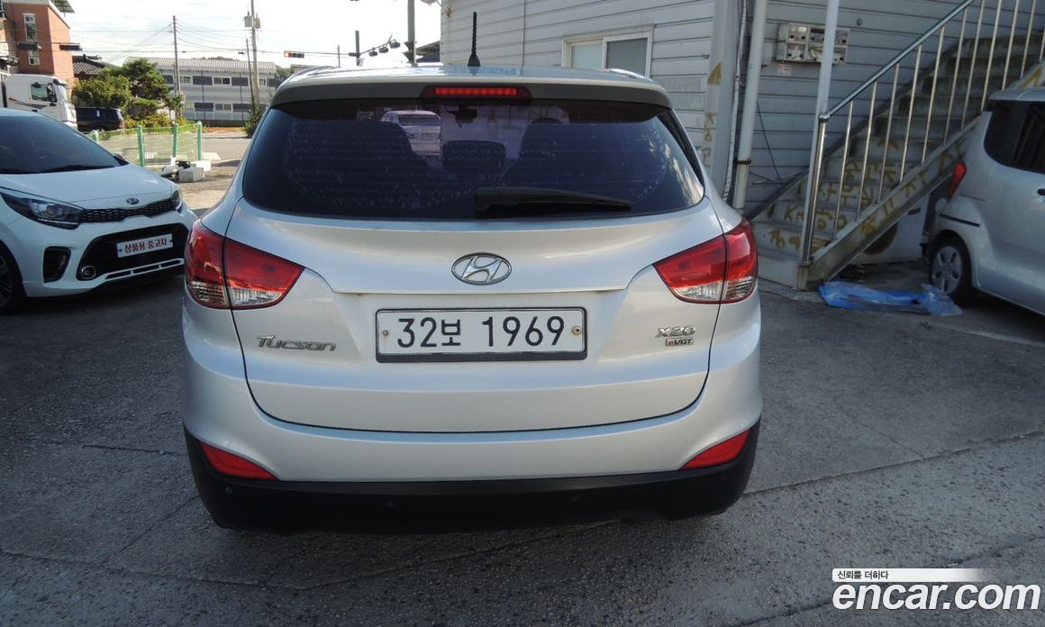 Hyundai Tucson ix фото 5
