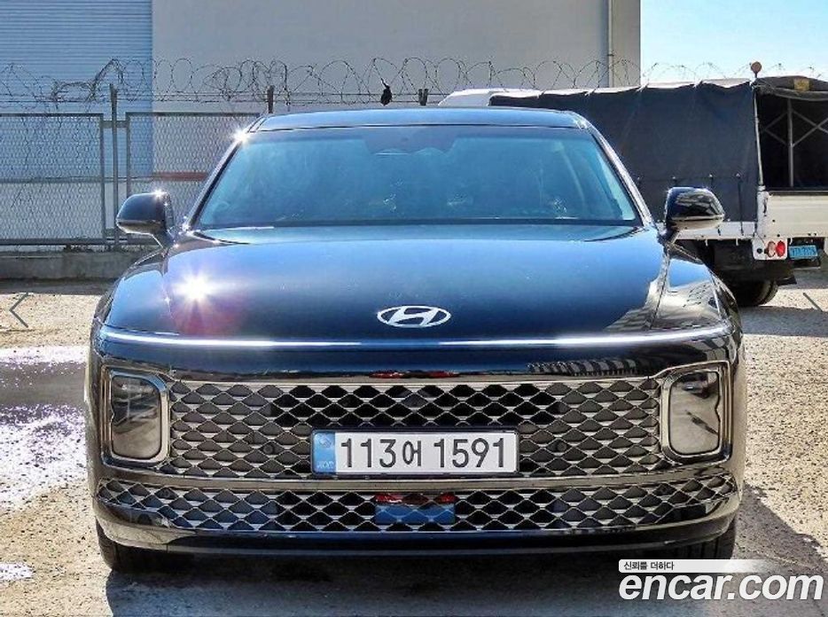 Hyundai Grandeur (GN7) фото 2