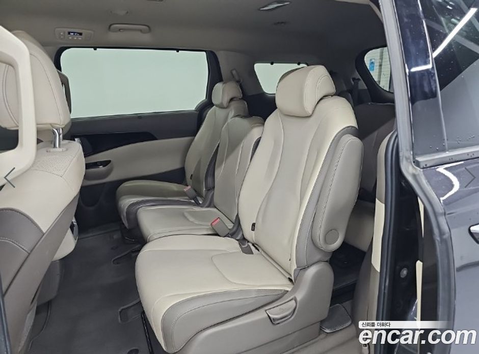 Kia Carnival 4th Gen фото 12