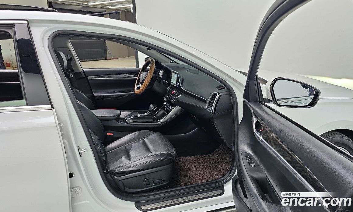 Hyundai Grandeur (IG) 6th Gen фото 11