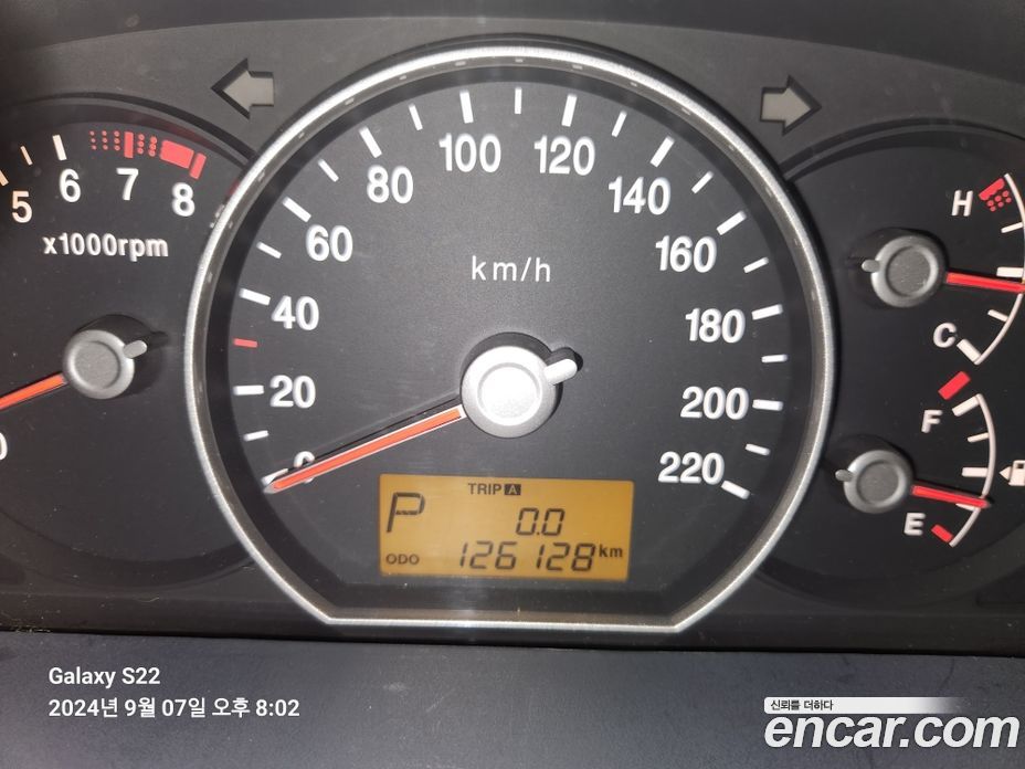 Kia Carens 2nd Gen фото 7