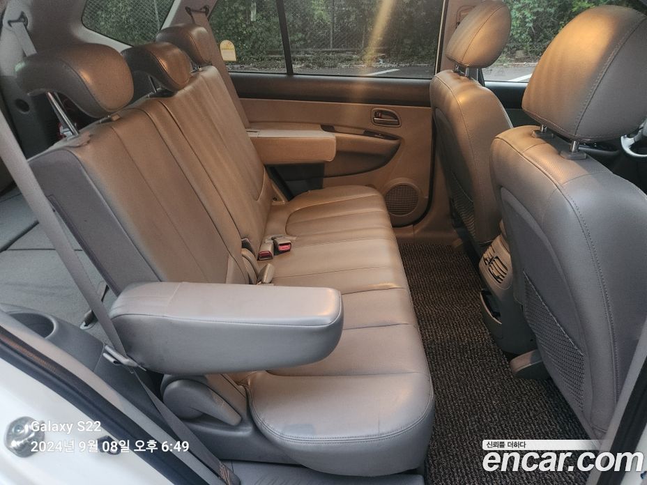 Kia Carens 2nd Gen фото 17