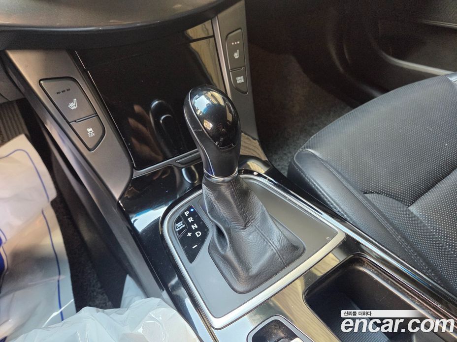 Hyundai i40 Saloon фото 14