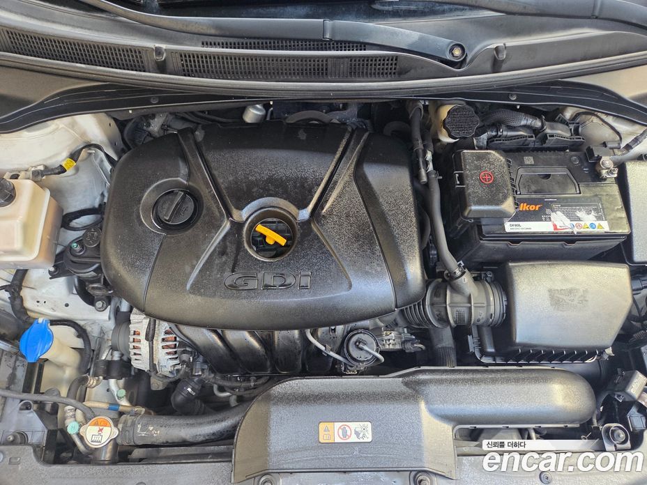 Hyundai i40 Saloon фото 19