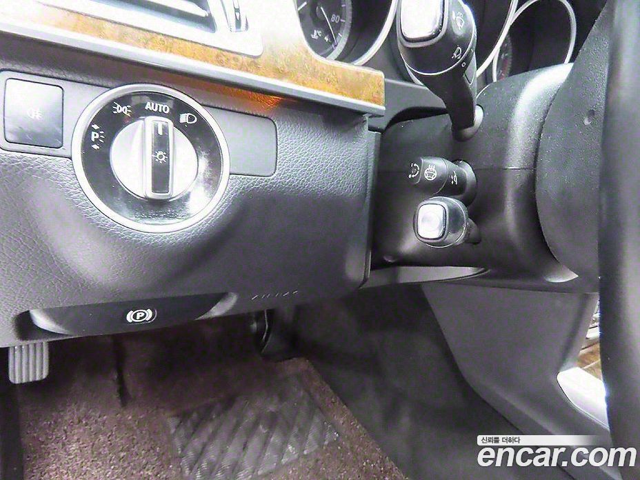 Mercedes-Benz E-Class W212 фото 12