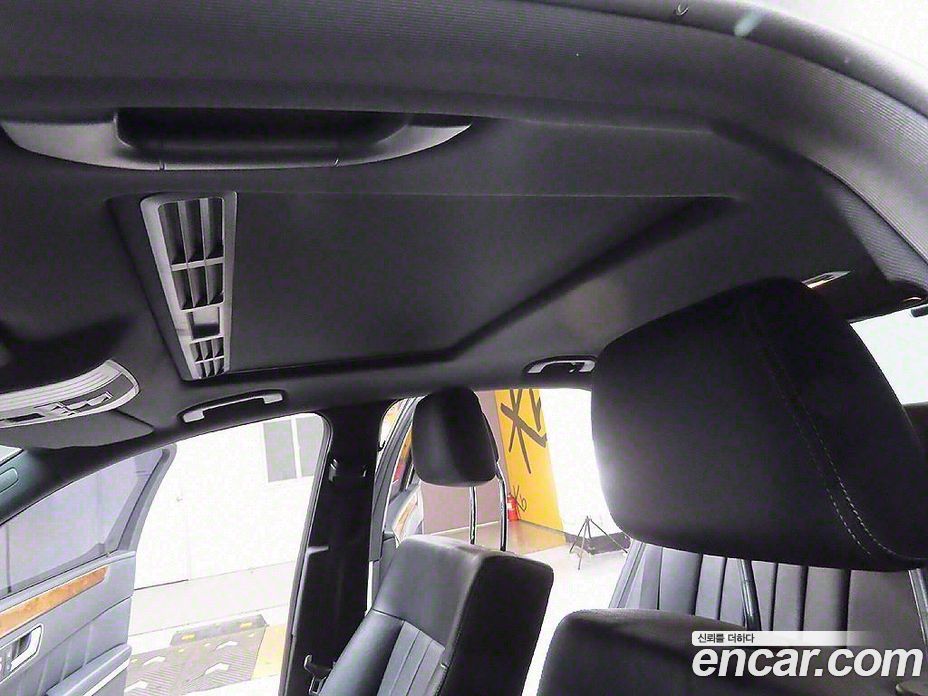 Mercedes-Benz E-Class W212 фото 13