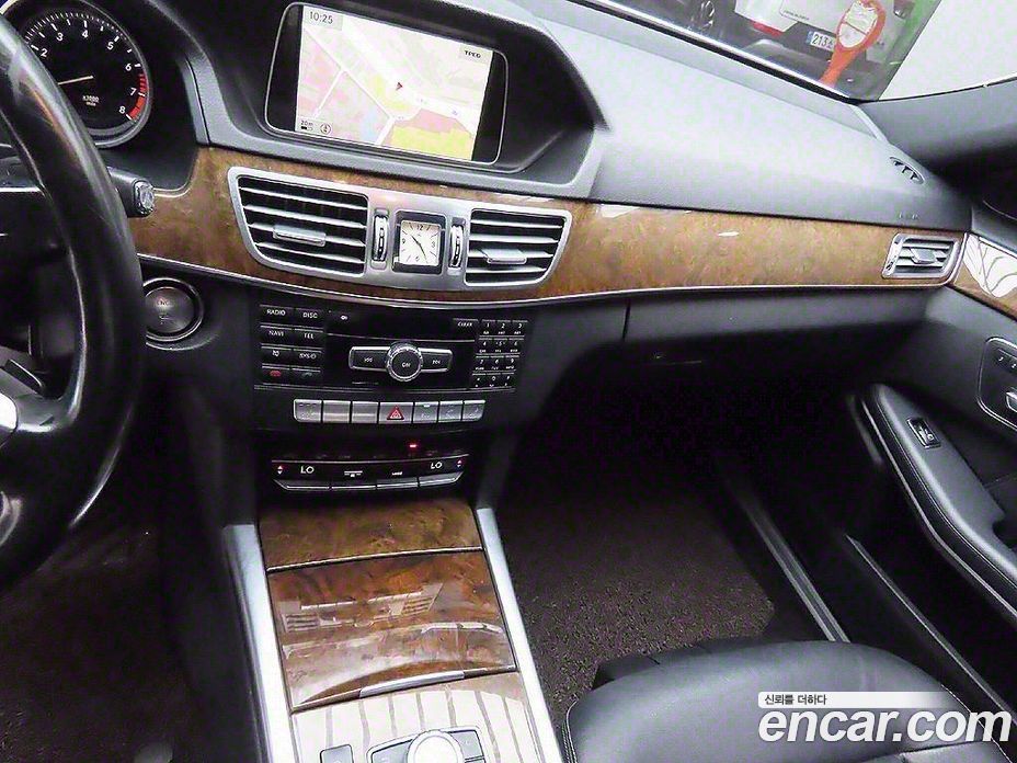 Mercedes-Benz E-Class W212 фото 15