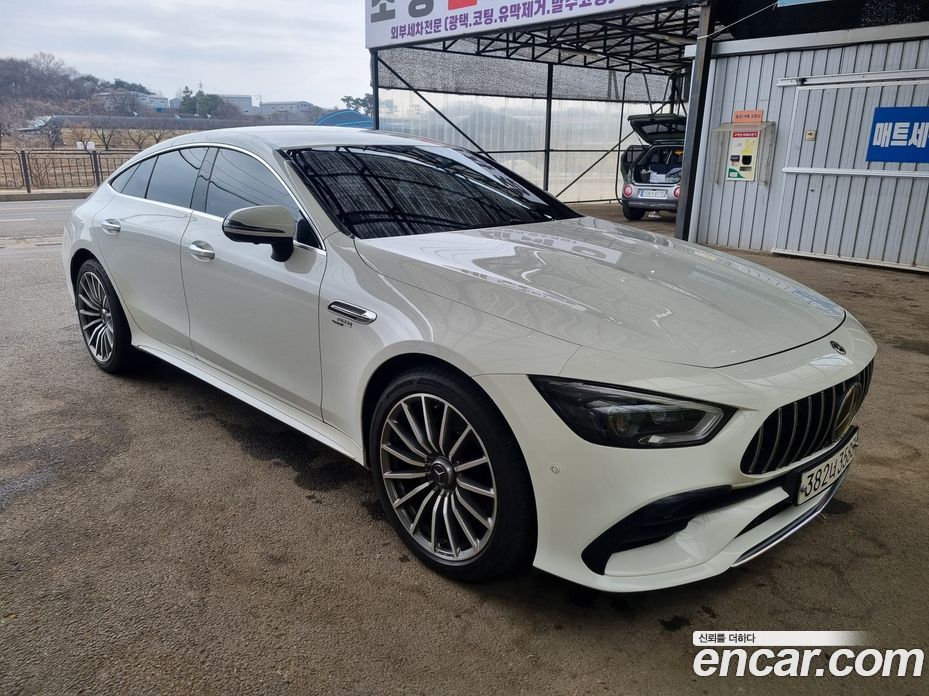 Mercedes-Benz AMG GT фото 4