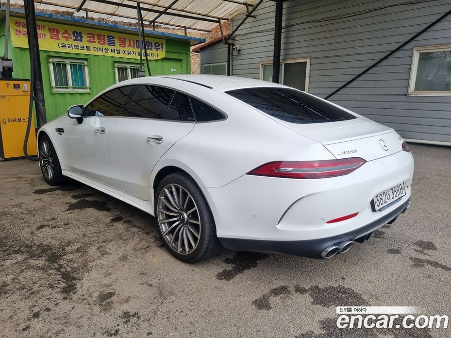 Mercedes-Benz AMG GT фото 8