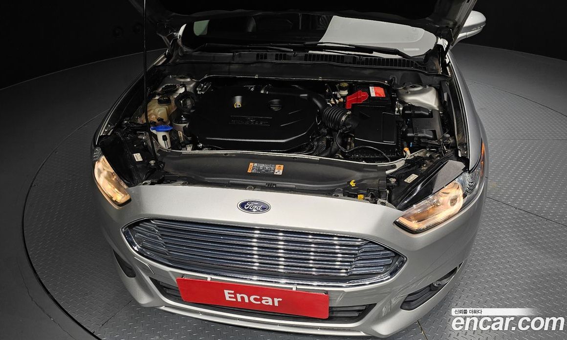 Ford Fusion фото 6