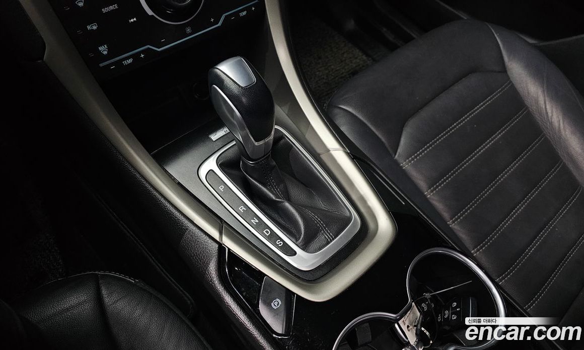 Ford Fusion фото 9